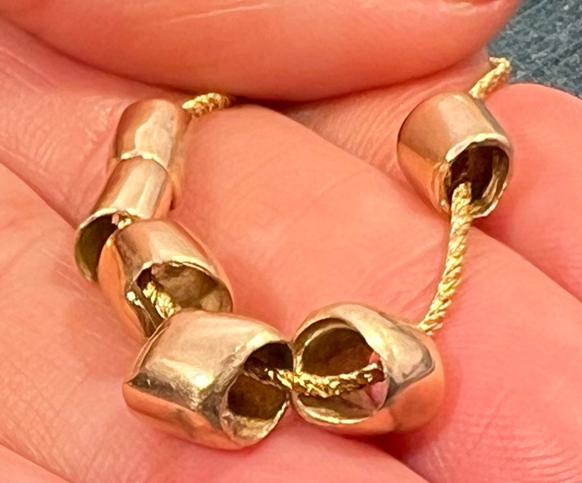 14k Gold Sculptural Barrel Beads on Round Chain Necklace. 11g