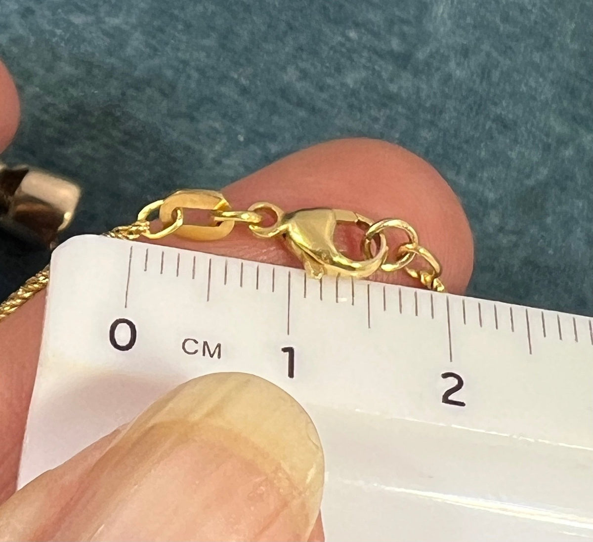 14k Gold Sculptural Barrel Beads on Round Chain Necklace. 11g