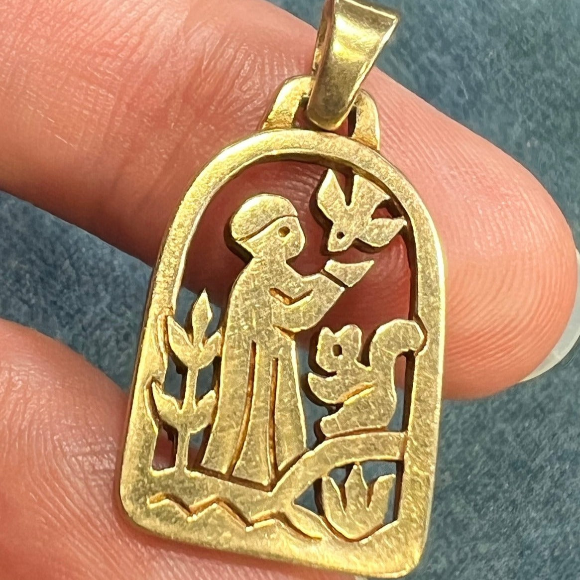 14k Gold St. Francis w Bird + Squirrel + Flowers. US Designer