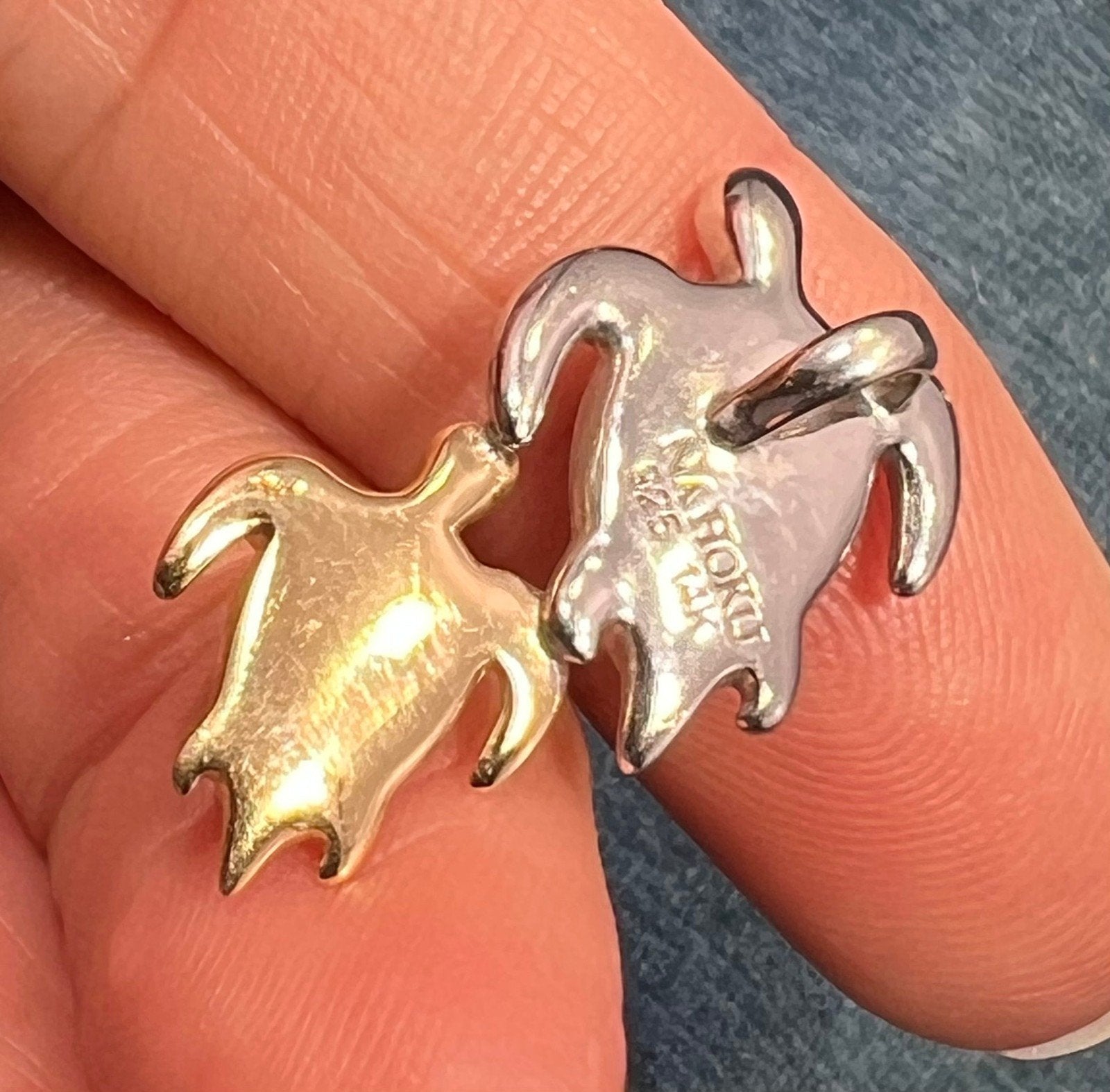 14k Gold + Sterling Silver Mother + Baby Sea Turtles Pendant. Na Haku Abalone