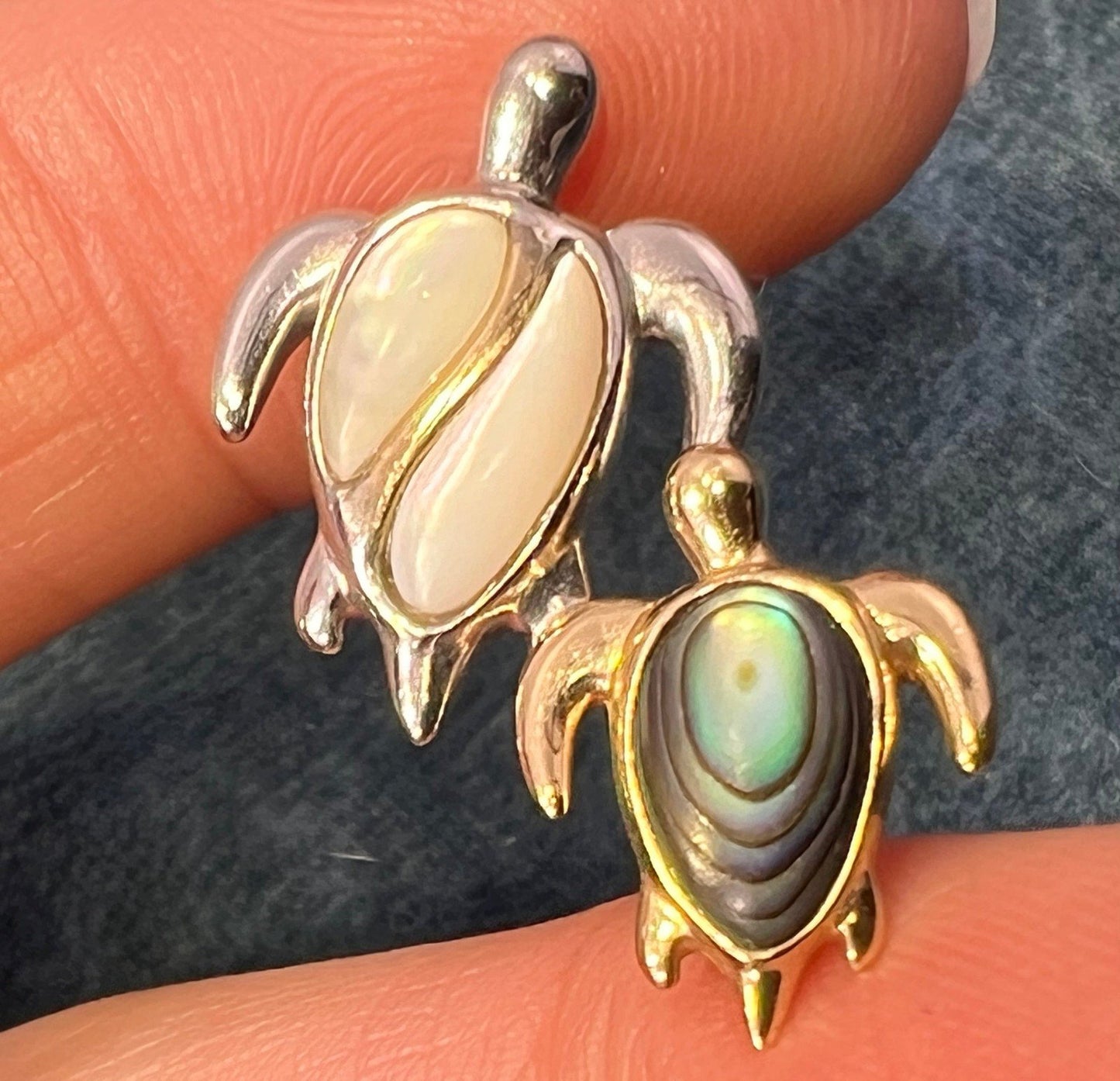 14k Gold + Sterling Silver Mother + Baby Sea Turtles Pendant. Na Haku Abalone