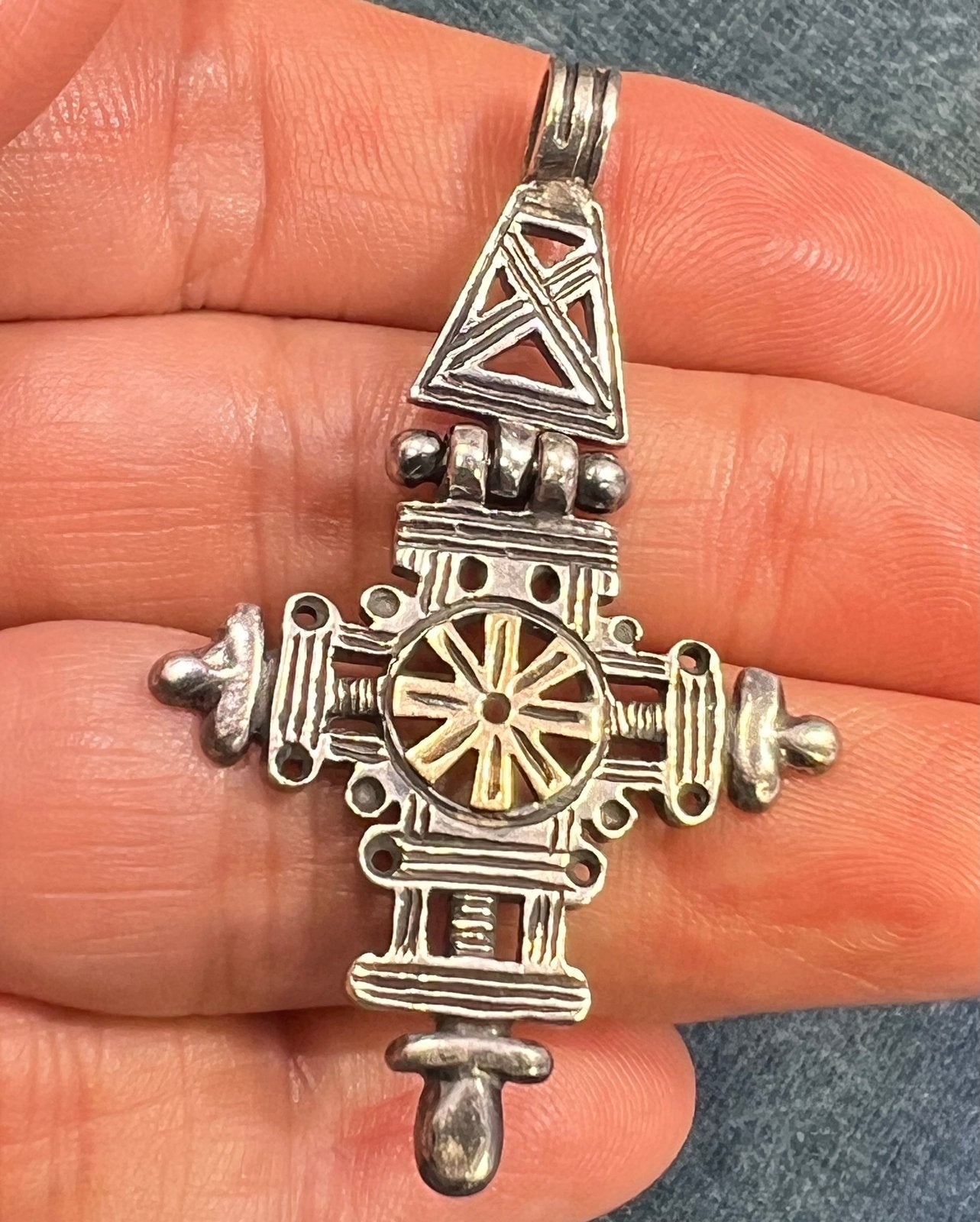 14k Gold Sunburst in Sterling Silver Filigree Cross Pendant. Jointed 2"+ 6g