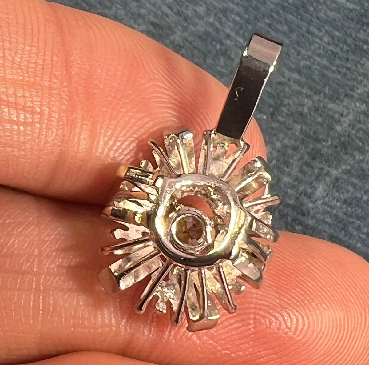 14k Gold WG Canary Yellow Diamond Daisy Pendant w Diamond Baguette Halo *Video*