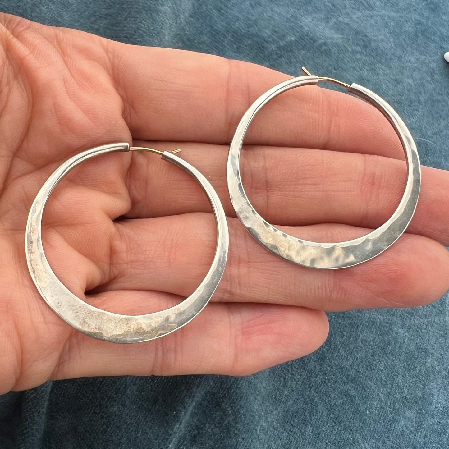 14k Gold Wire & Hammered Silver 1.5" Graduated Hoop Earrings. Ed LEVIN