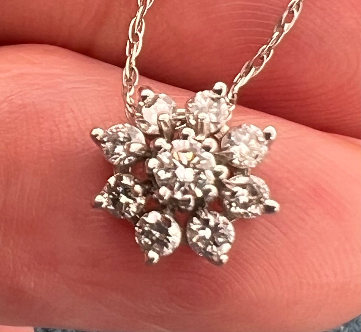 14k White Gold Diamond Flower Pendant w 14k Chain Necklace