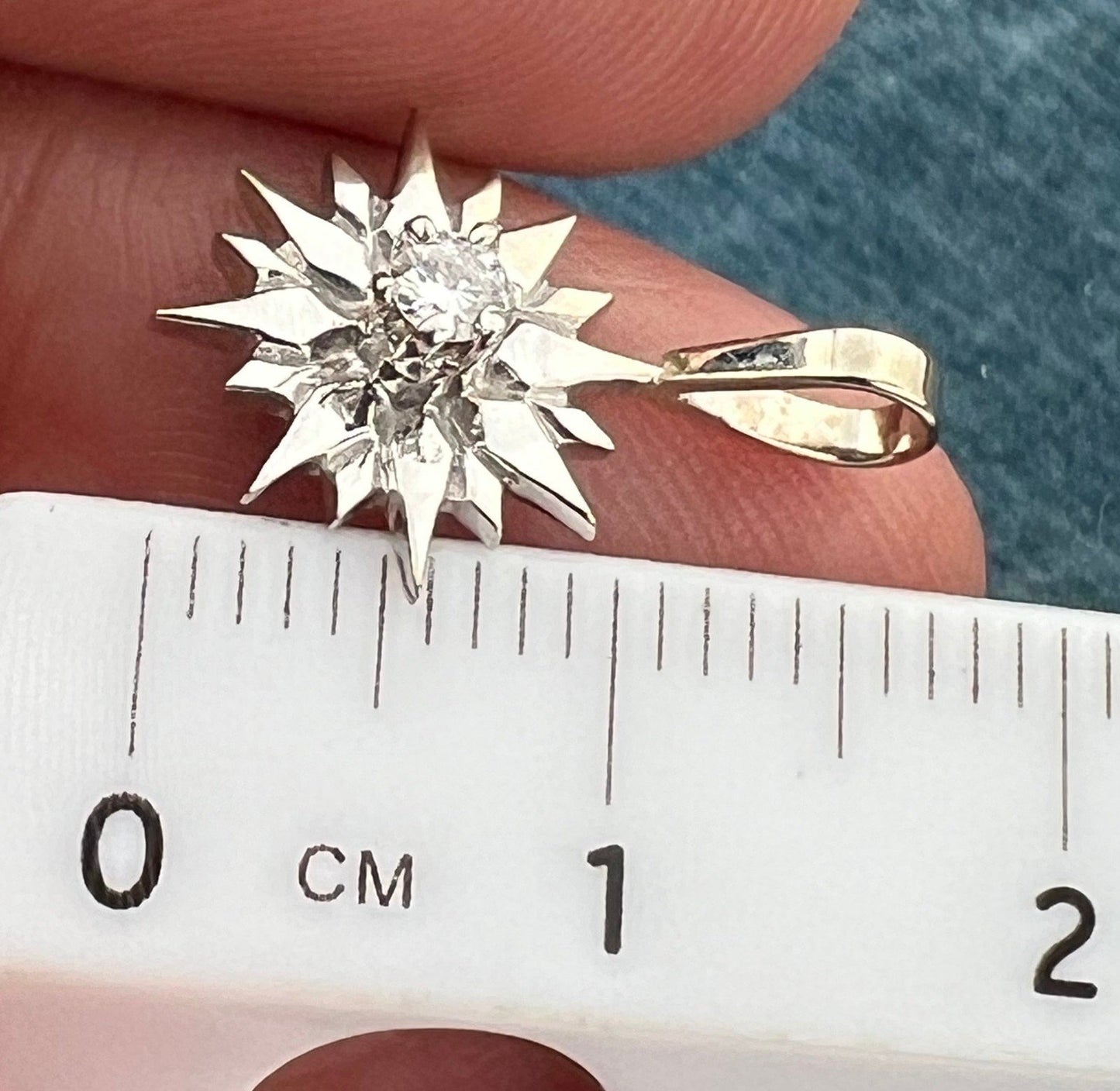 14k White Gold MCM Modern Diamond Sun Star Burst Pendant. Tiny!