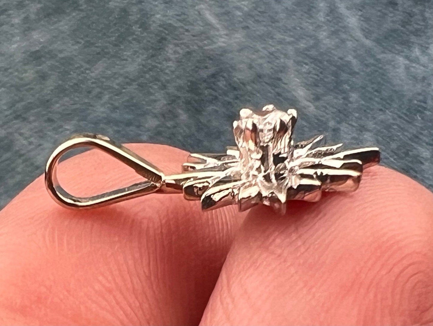 14k White Gold MCM Modern Diamond Sun Star Burst Pendant. Tiny!