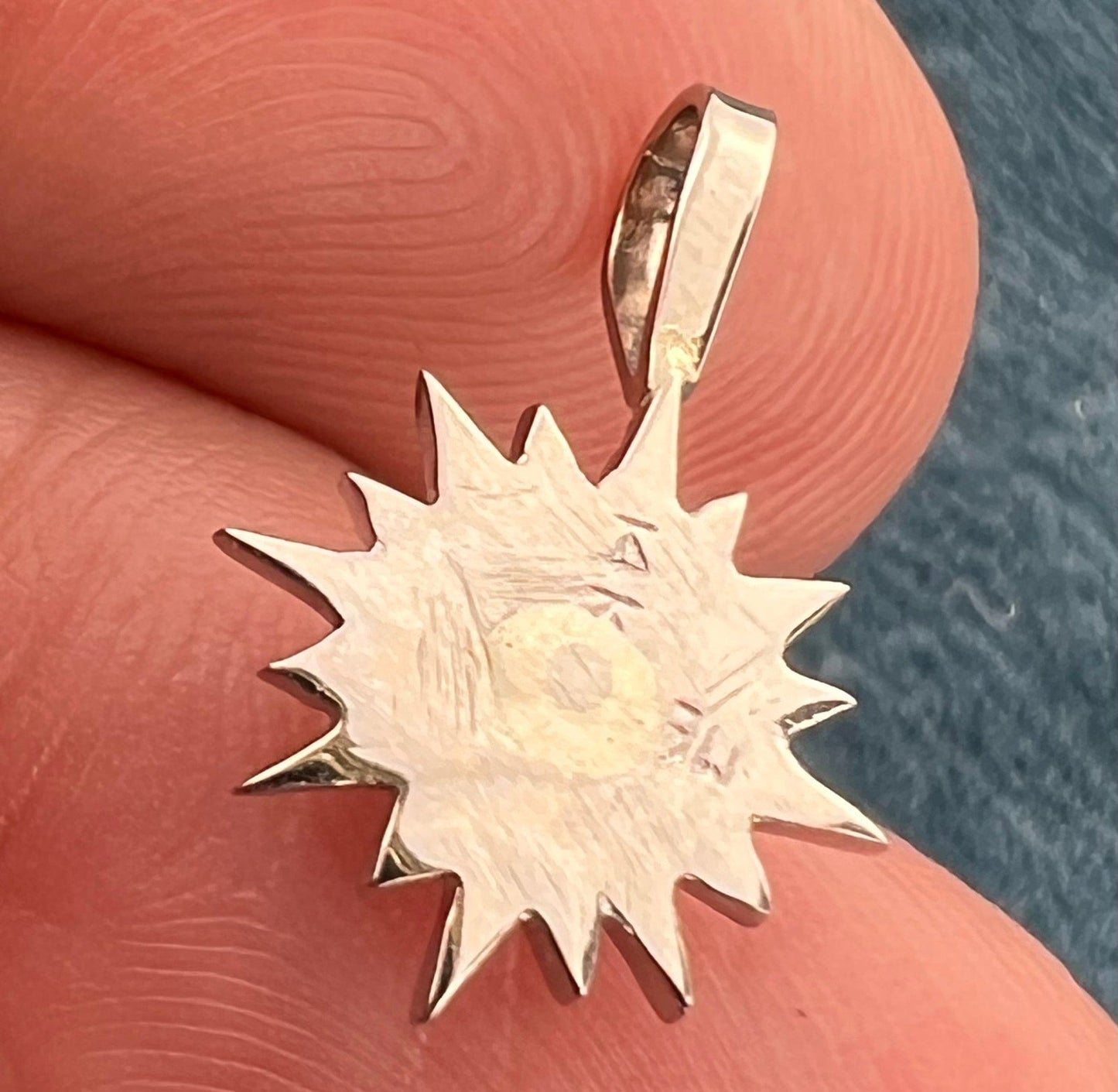 14k White Gold MCM Modern Diamond Sun Star Burst Pendant. Tiny!