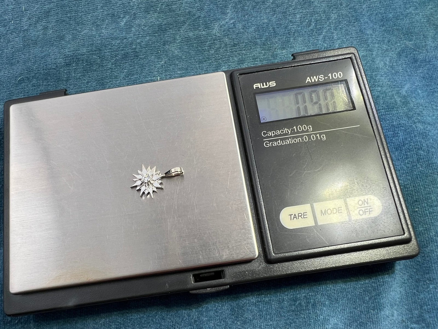 14k White Gold MCM Modern Diamond Sun Star Burst Pendant. Tiny!