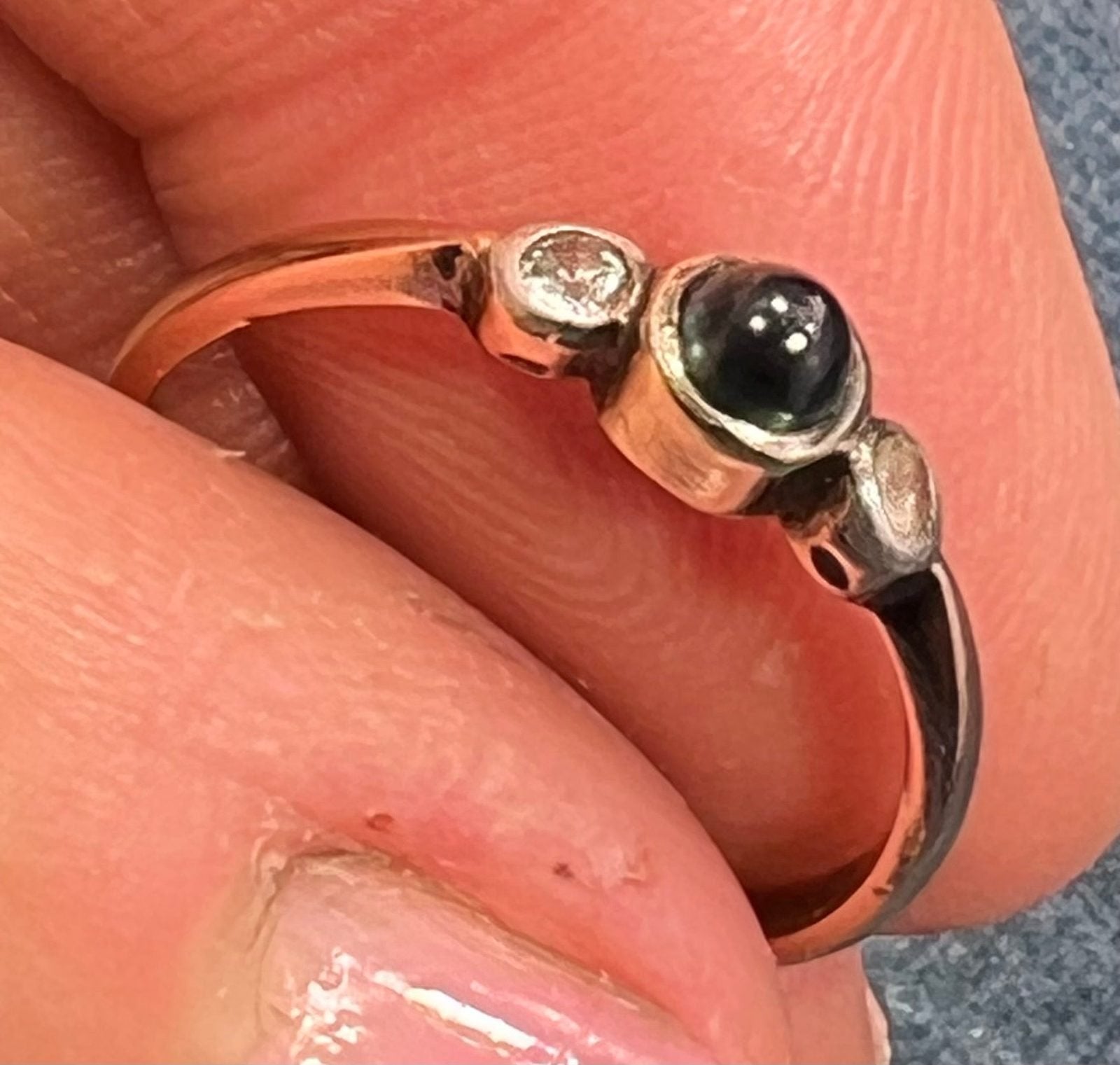 14k White Gold Natural Blue Sapphire Cabochon Ring. Antique. Tiny!