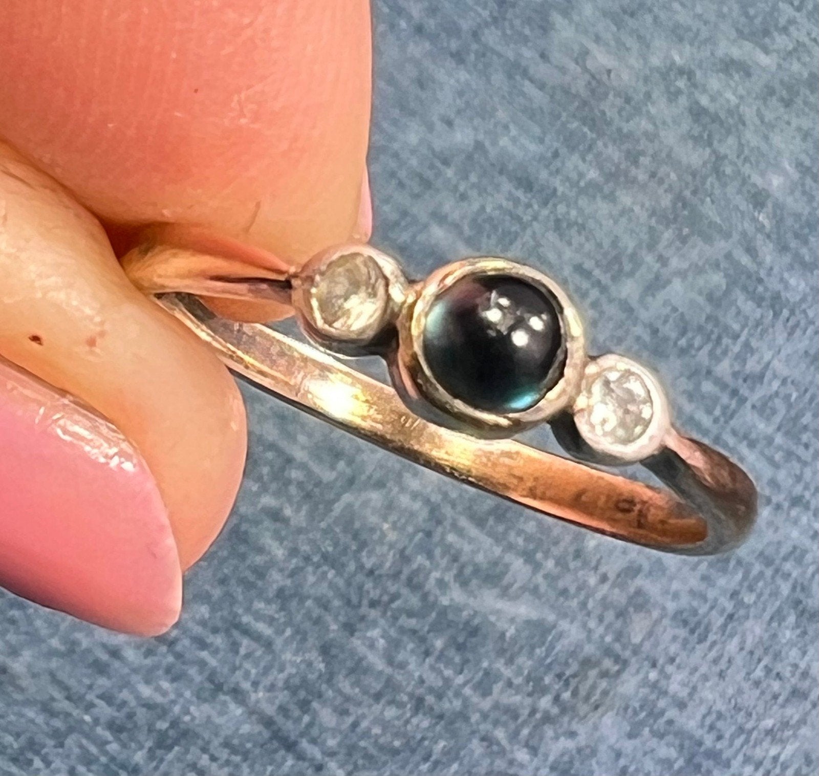 14k White Gold Natural Blue Sapphire Cabochon Ring. Antique. Tiny!