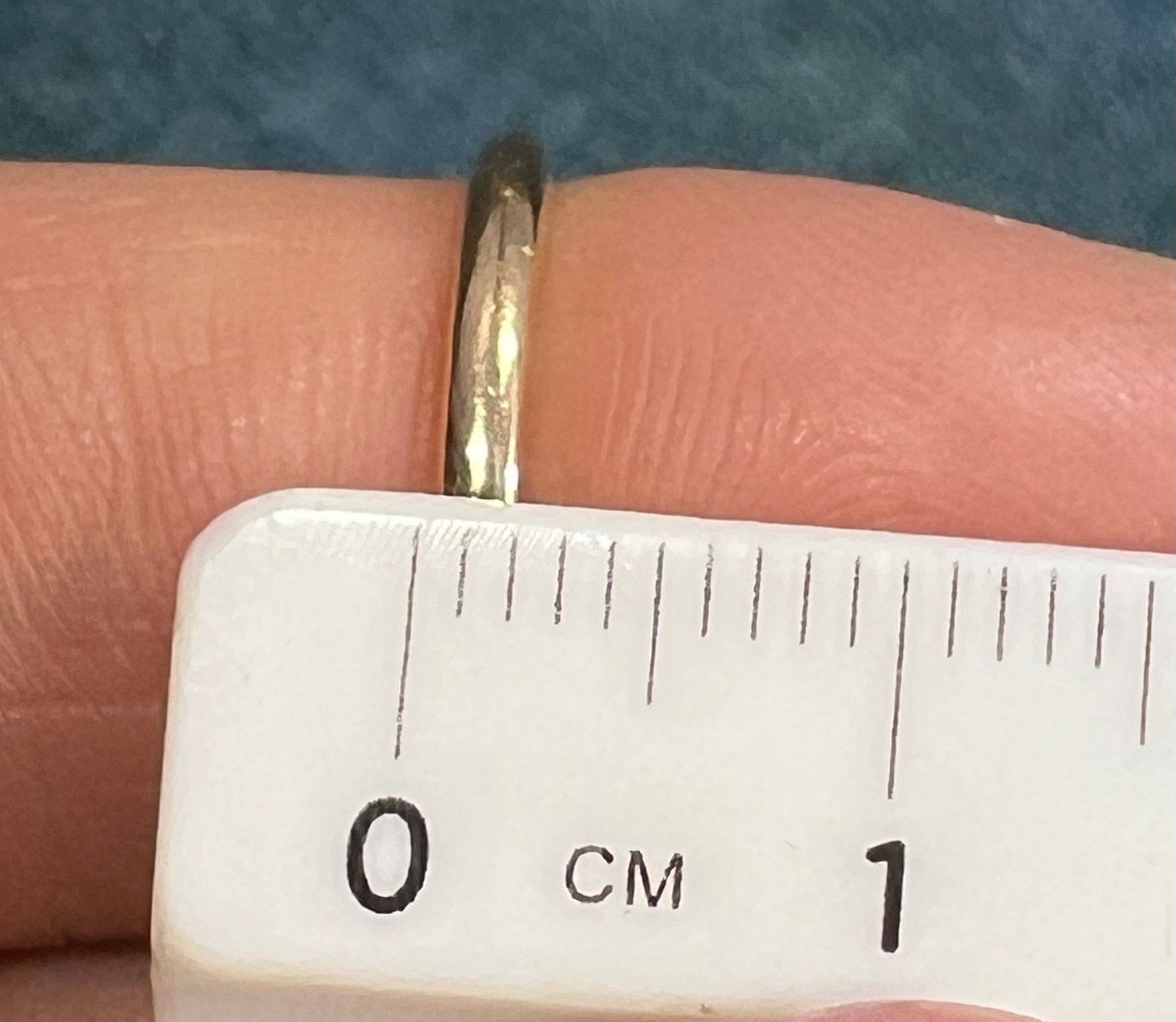 14k White Gold Natural Blue Sapphire Cabochon Ring. Antique. Tiny!