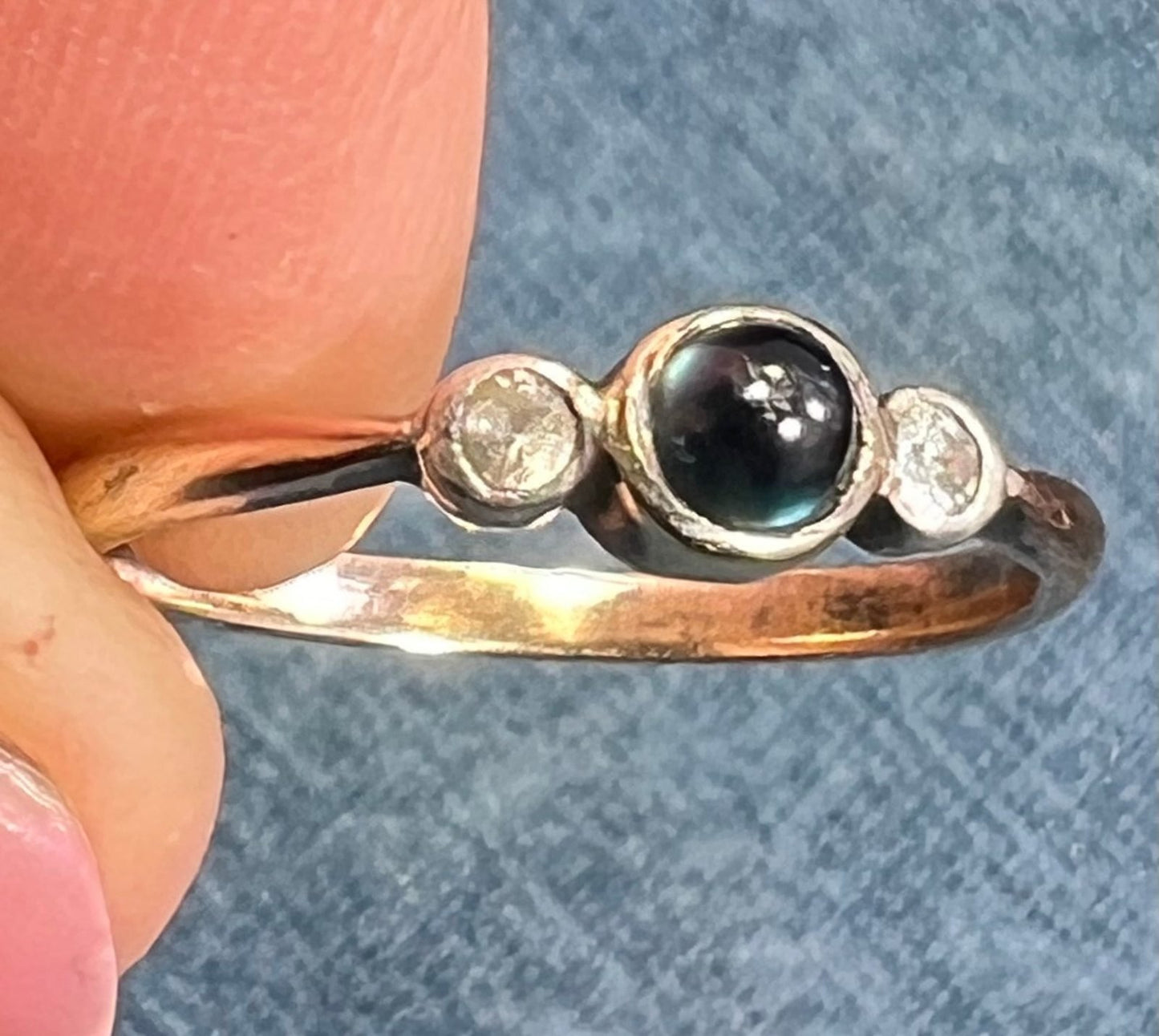 14k White Gold Natural Blue Sapphire Cabochon Ring. Antique. Tiny!