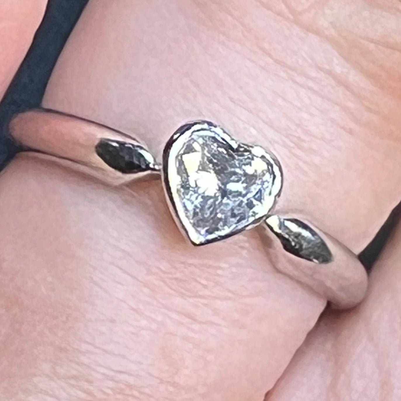 14k White Gold Natural Diamond Heart Ring. Bezel-Set