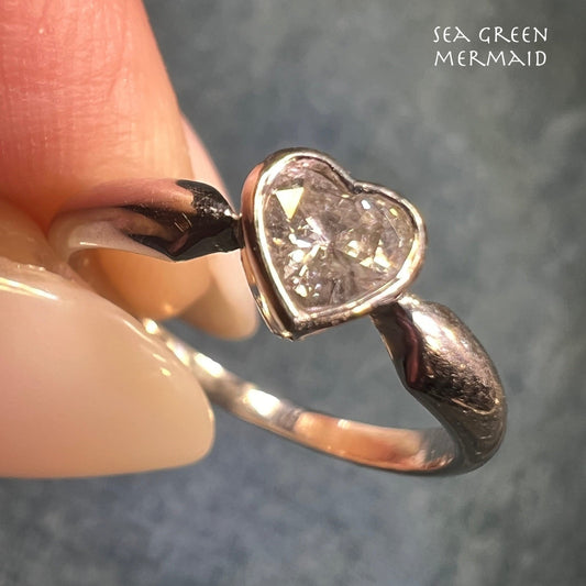 14k White Gold Natural Diamond Heart Ring. Bezel-Set