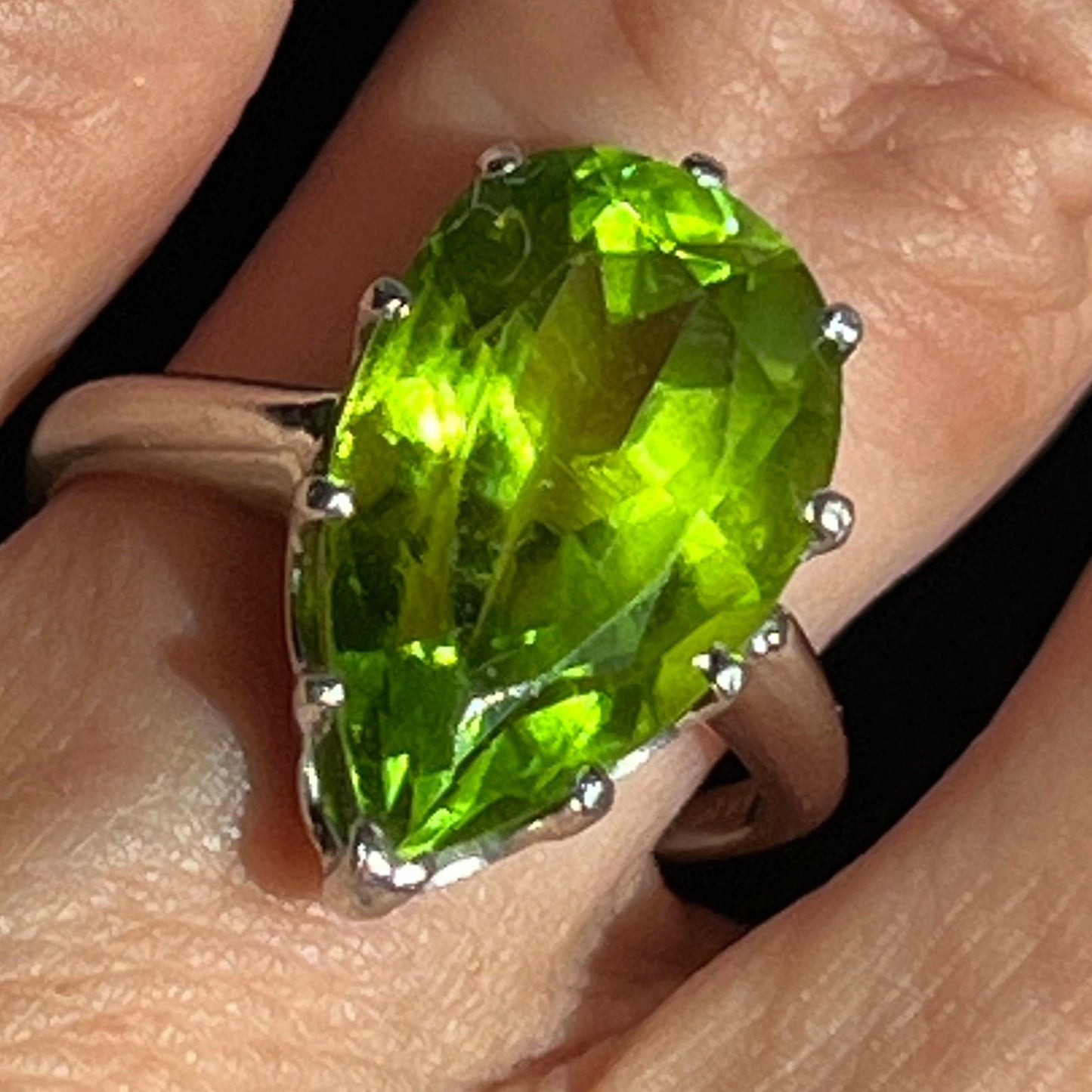 14k White Gold Natural Peridot Pear Teardrop Ring. HUGE 3/4" *Video*