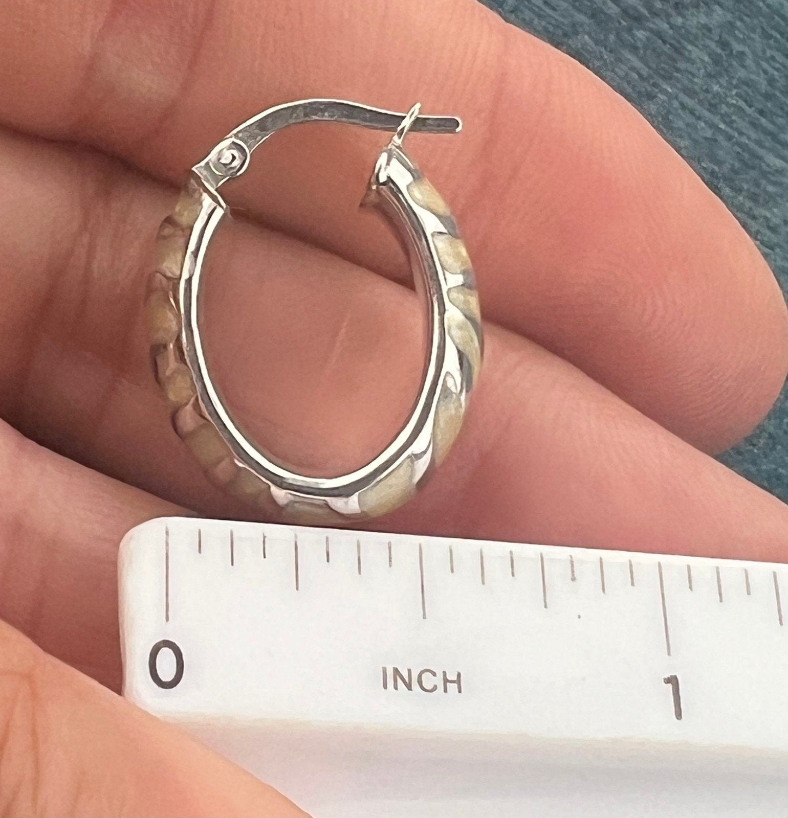 14k White Gold Zebra Textured Wide Oval Hoop Earrings. 3/4"