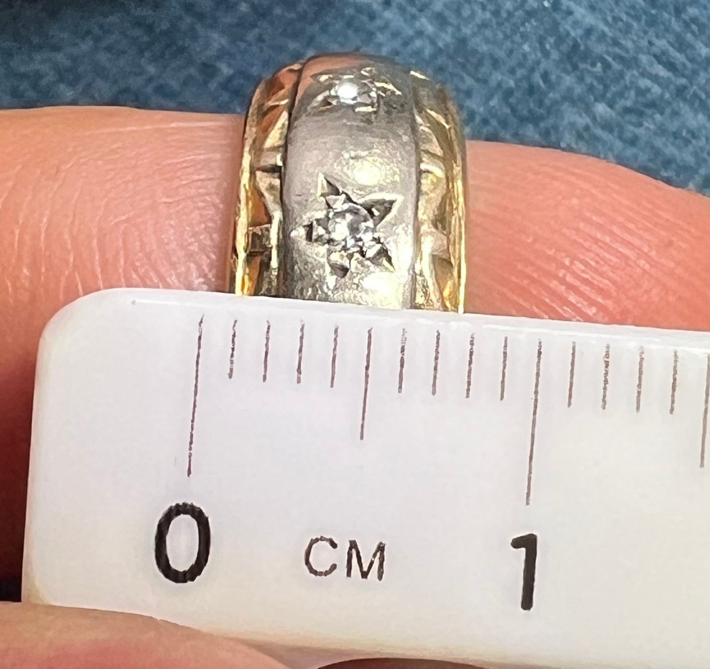 14k White & Yellow Gold Gypsy-Set Diamond Stars Ring. Wide Band Sz 5