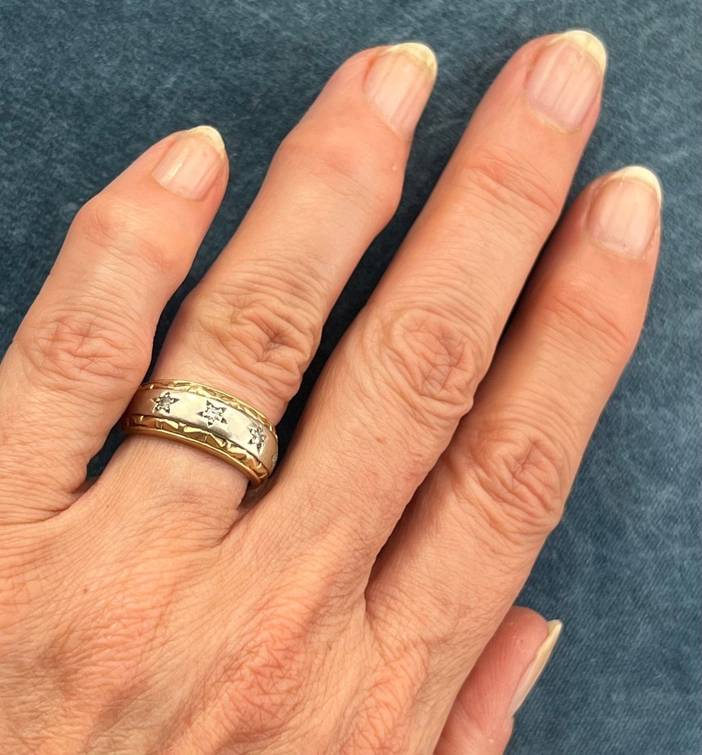 14k White & Yellow Gold Gypsy-Set Diamond Stars Ring. Wide Band Sz 5