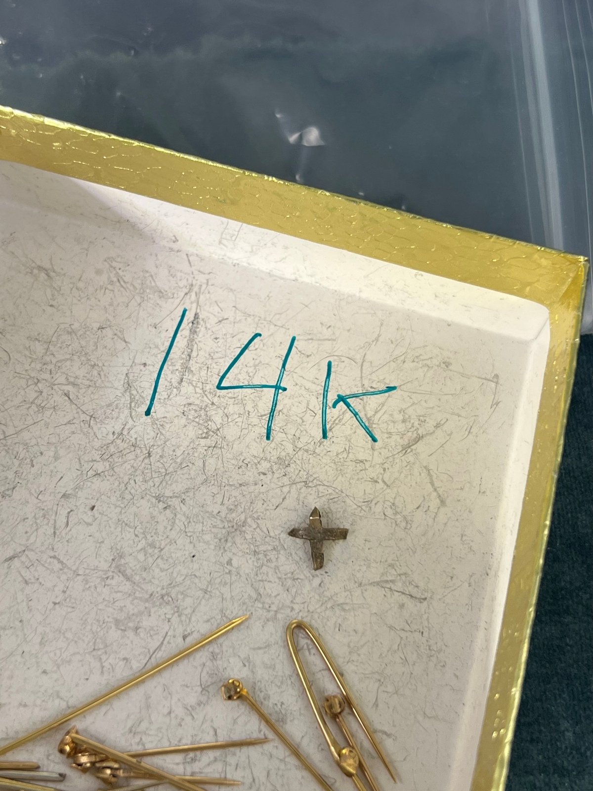 14k Yellow Gold 0.93 grams. 80% SCRAP Price - I