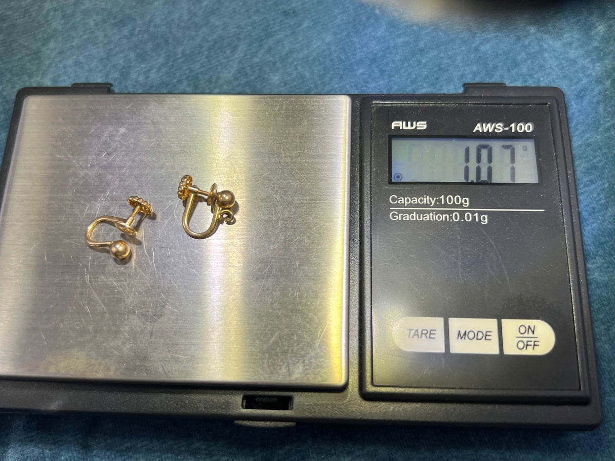 14k Yellow Gold 1.07 grams. 80% SCRAP Price - J