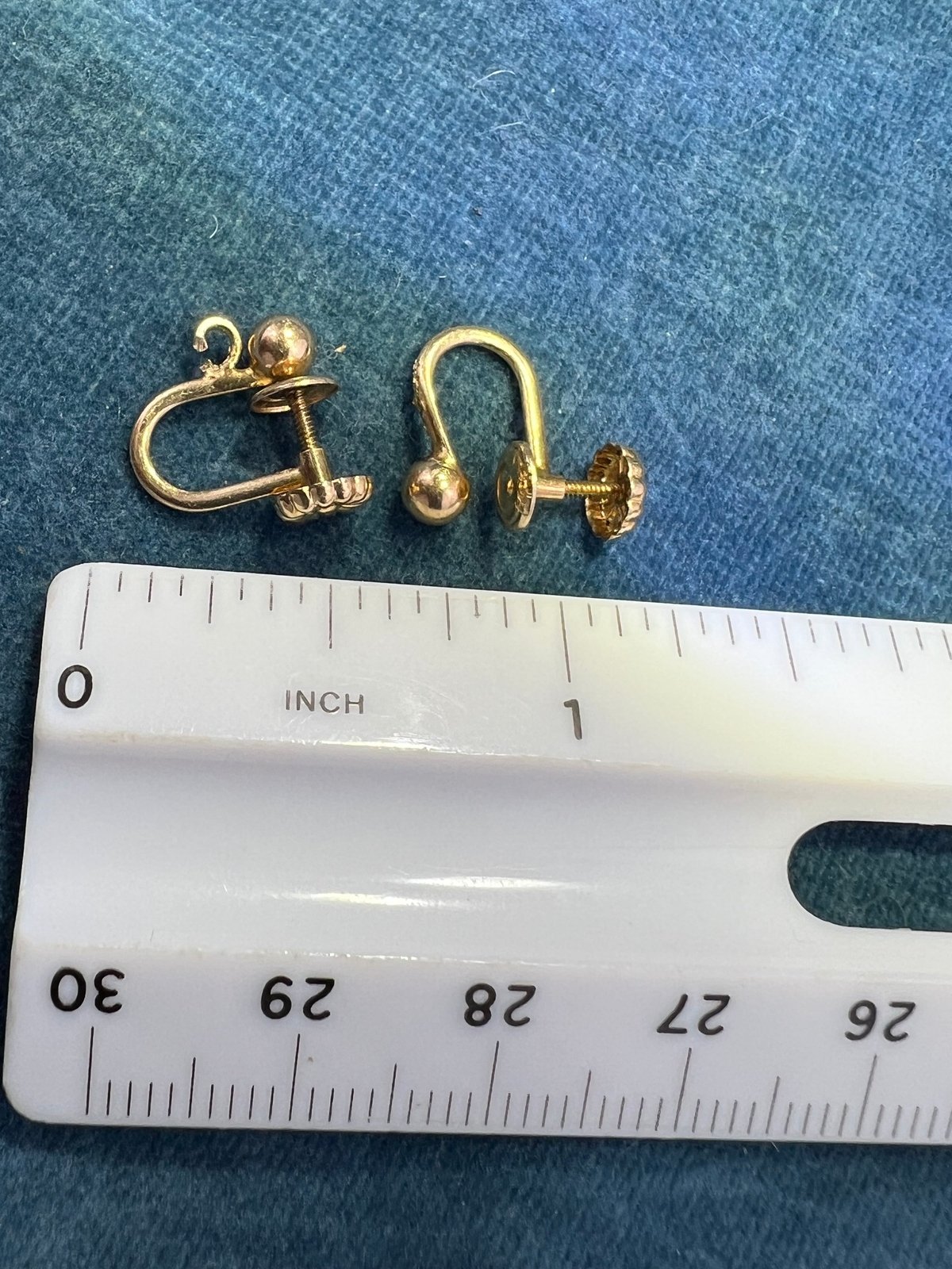 14k Yellow Gold 1.07 grams. 80% SCRAP Price - J