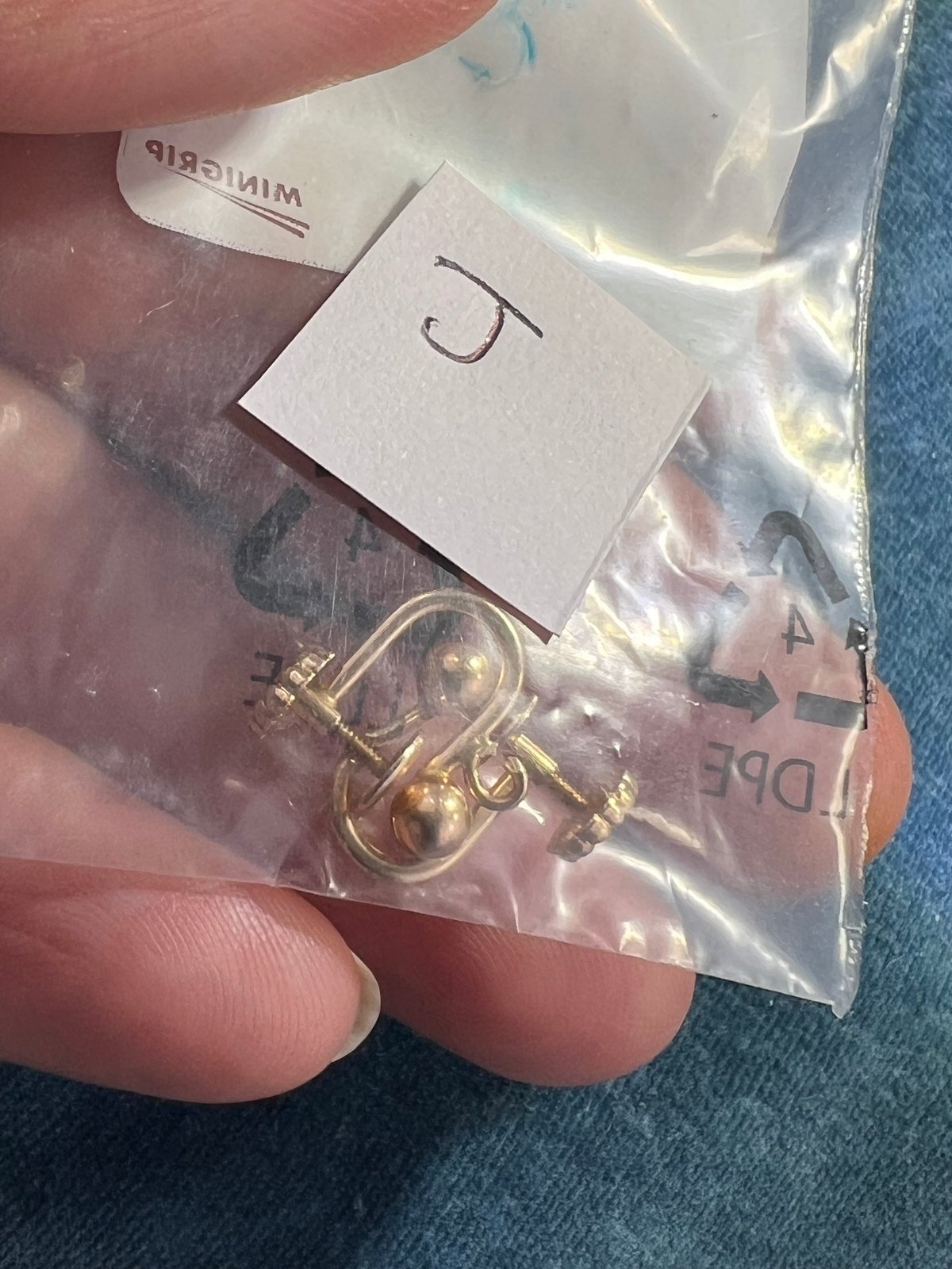 14k Yellow Gold 1.07 grams. 80% SCRAP Price - J