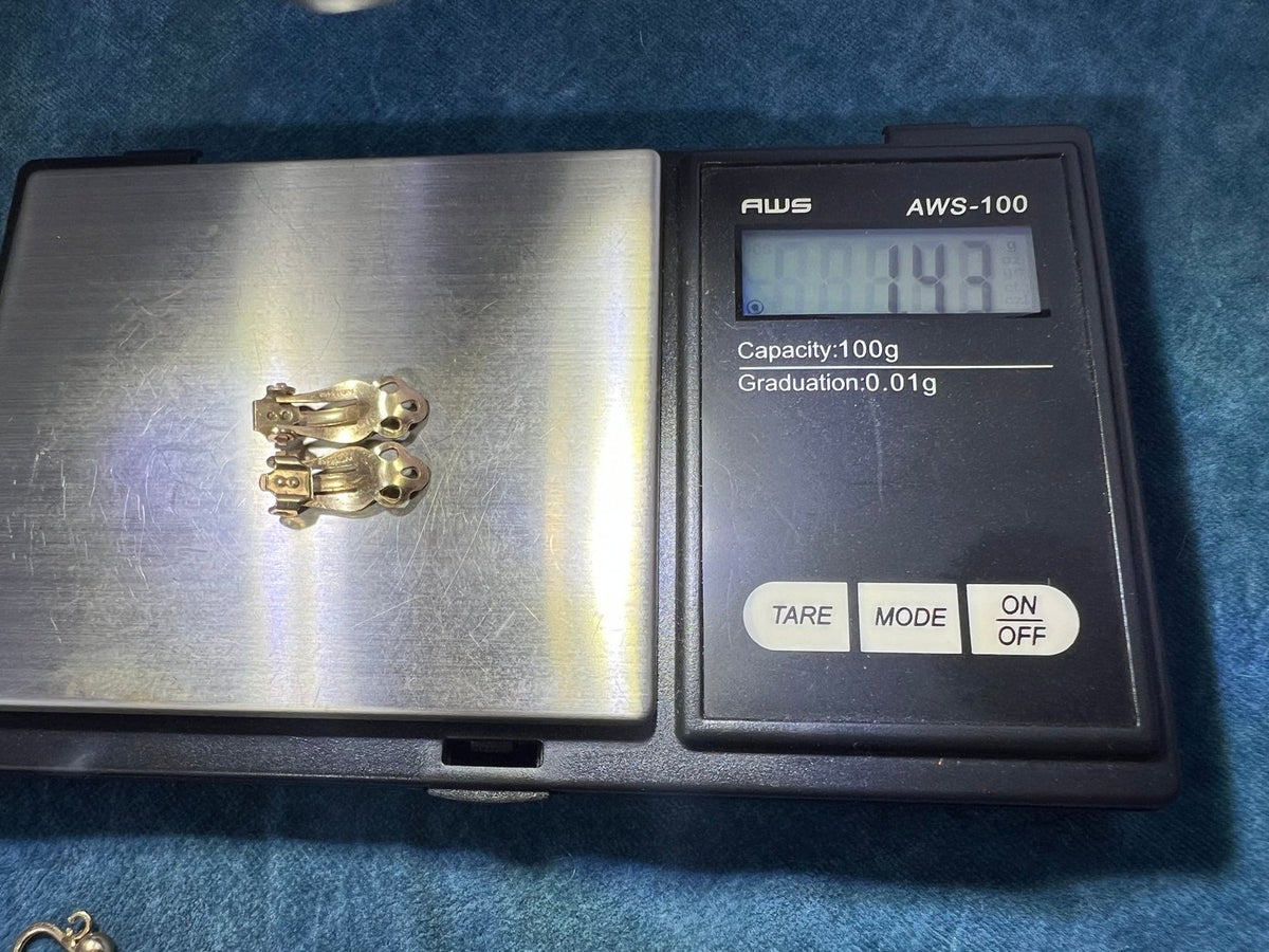 14k Yellow Gold 1.43 grams. 80% SCRAP Price - G