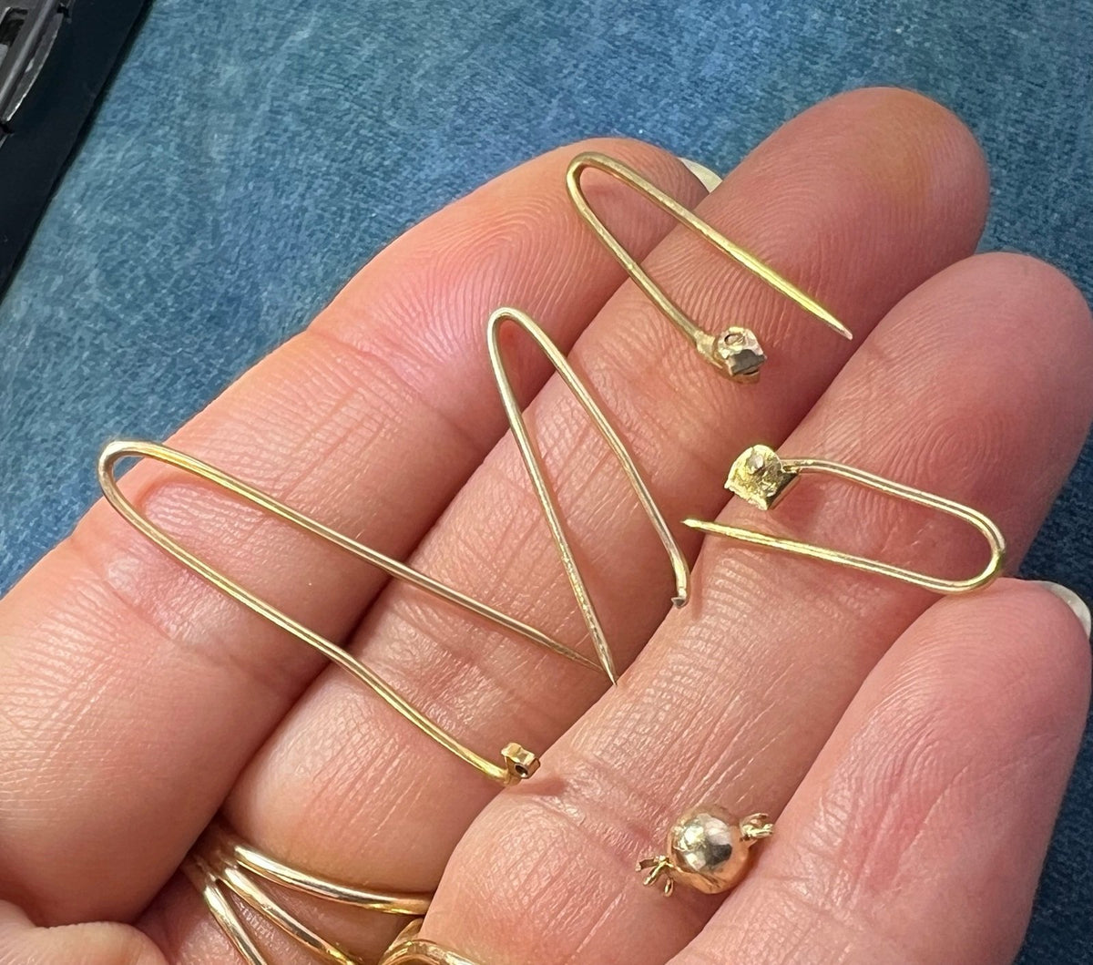 14k Yellow Gold 2.54 grams at 80% SCRAP Price - L