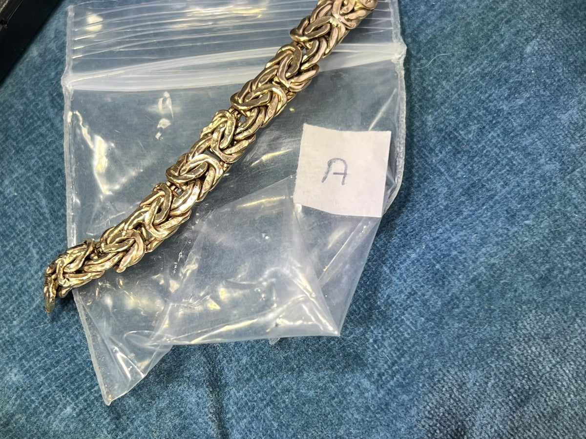 14k Yellow Gold 2.72 grams. 80% SCRAP Price - A