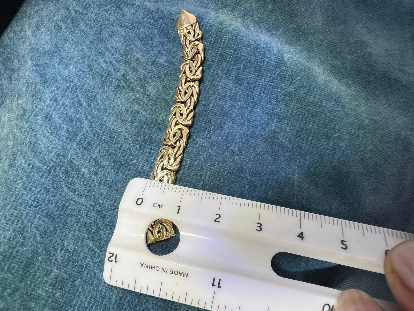 14k Yellow Gold 2.85 grams. 80% SCRAP Price - B