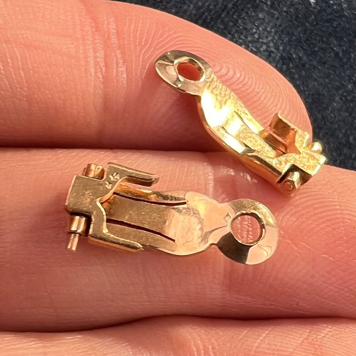 14k Yellow Gold 2 grams. 80% SCRAP Price - H