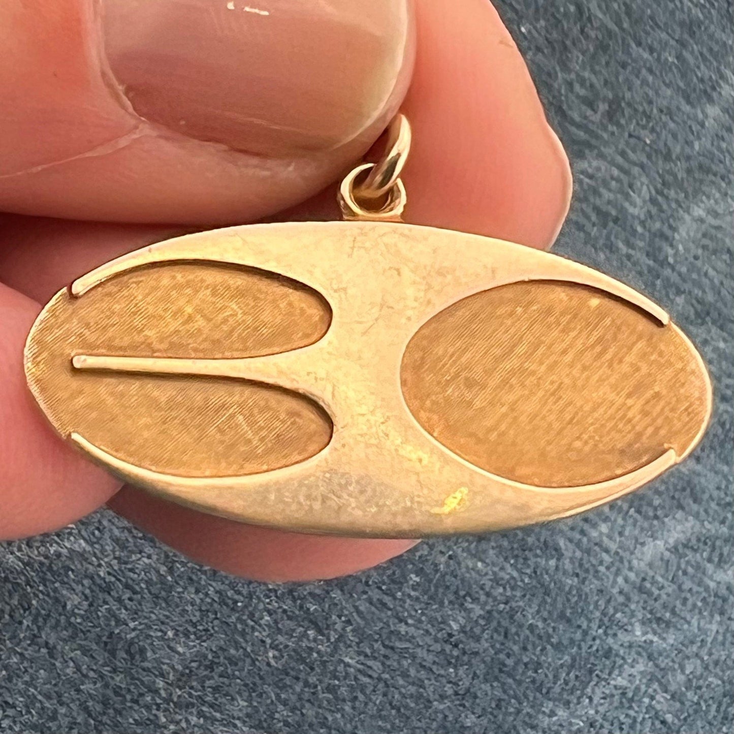 14k Yellow Gold "30" Disk MCM Modern Pendant. Birthday Anniversary