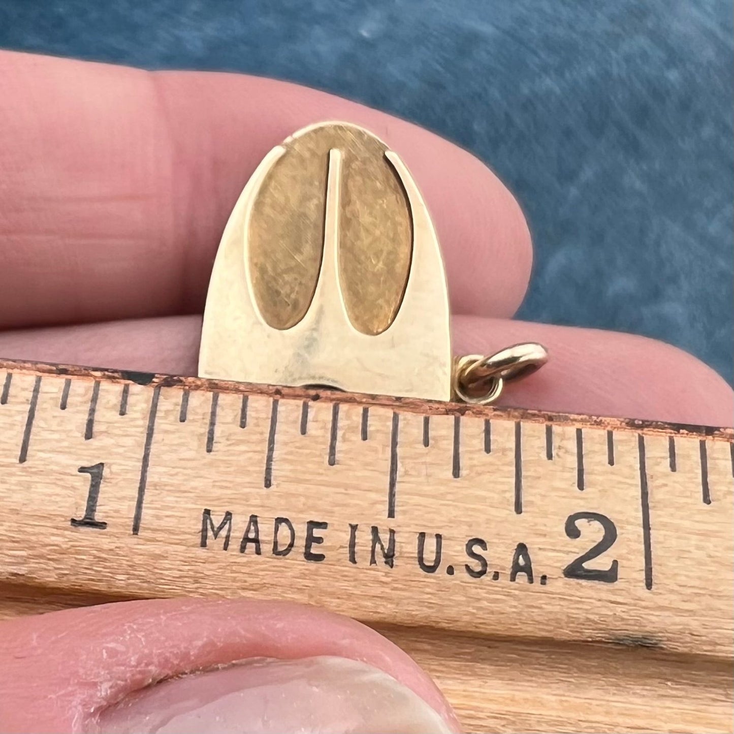 14k Yellow Gold "30" Disk MCM Modern Pendant. Birthday Anniversary