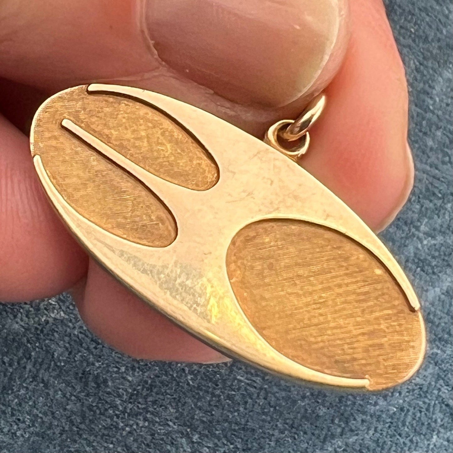 14k Yellow Gold "30" Disk MCM Modern Pendant. Birthday Anniversary