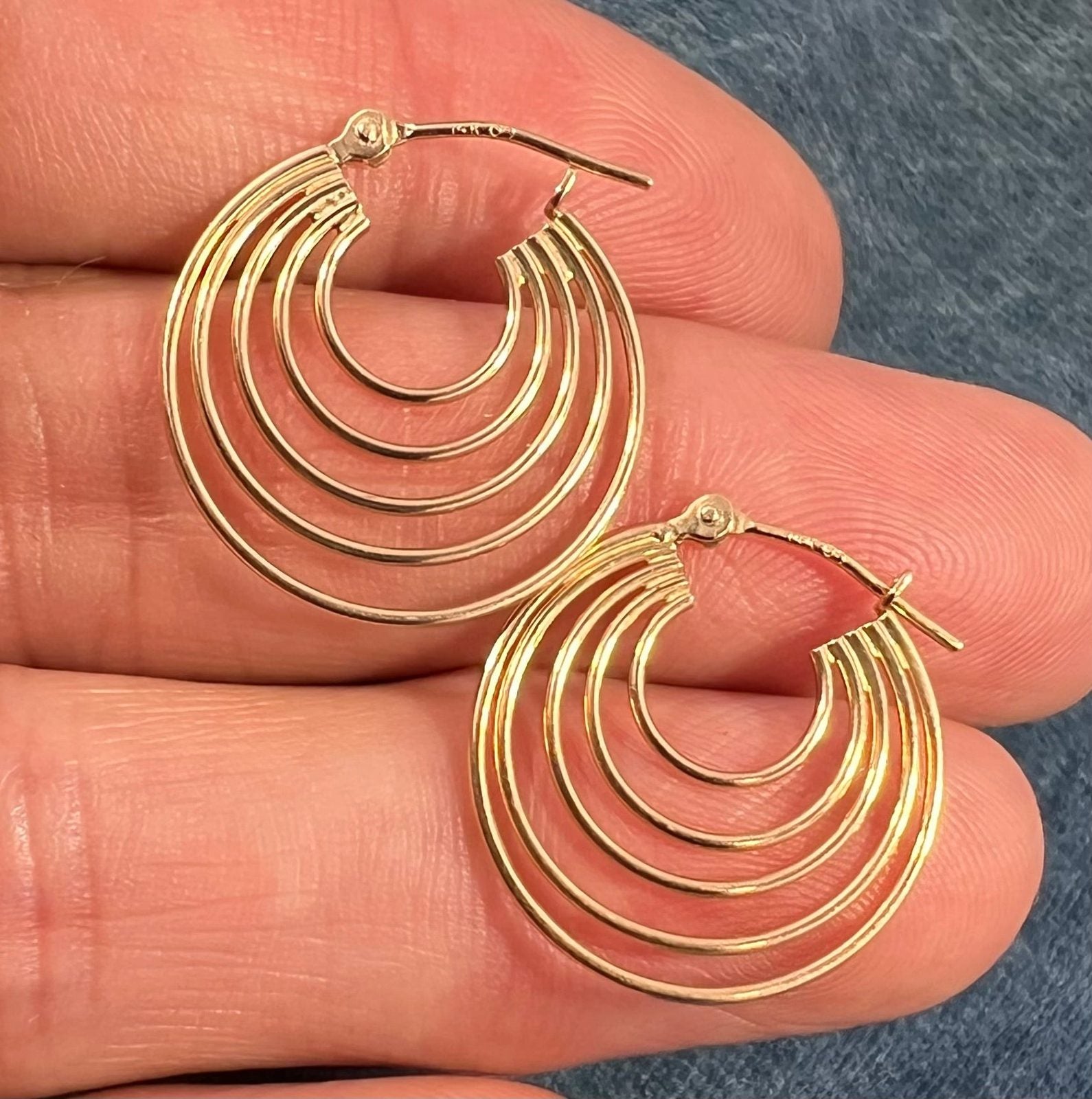 14k Yellow Gold 5 Nested Multi-Hoop Earrings. Geometric