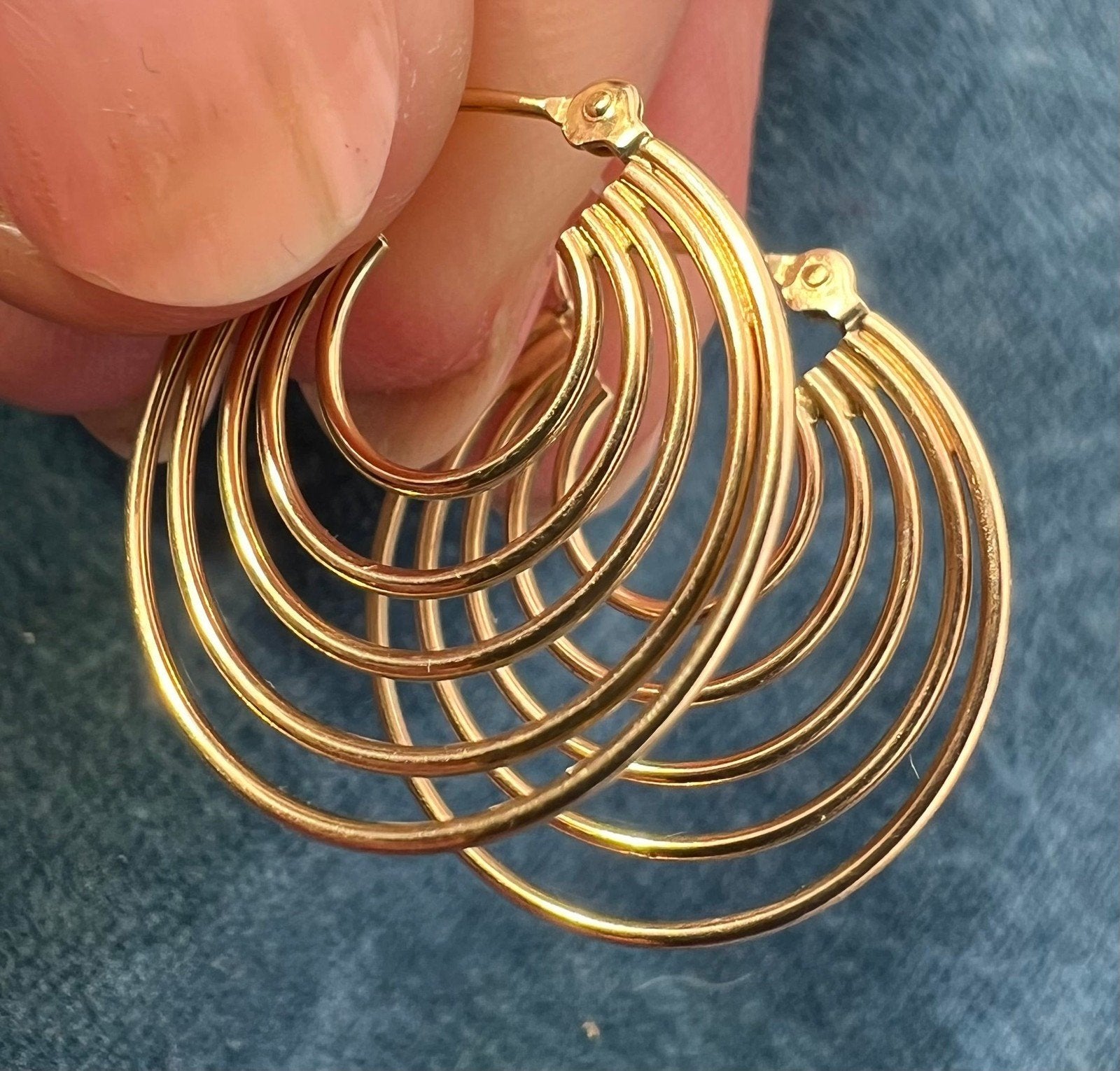 14k Yellow Gold 5 Nested Multi-Hoop Earrings. Geometric