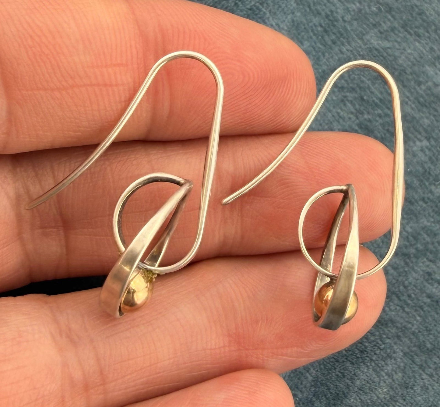 14k Yellow Gold & 925 ED LEVIN Twisted Hoop Ball Earrings. Modernist