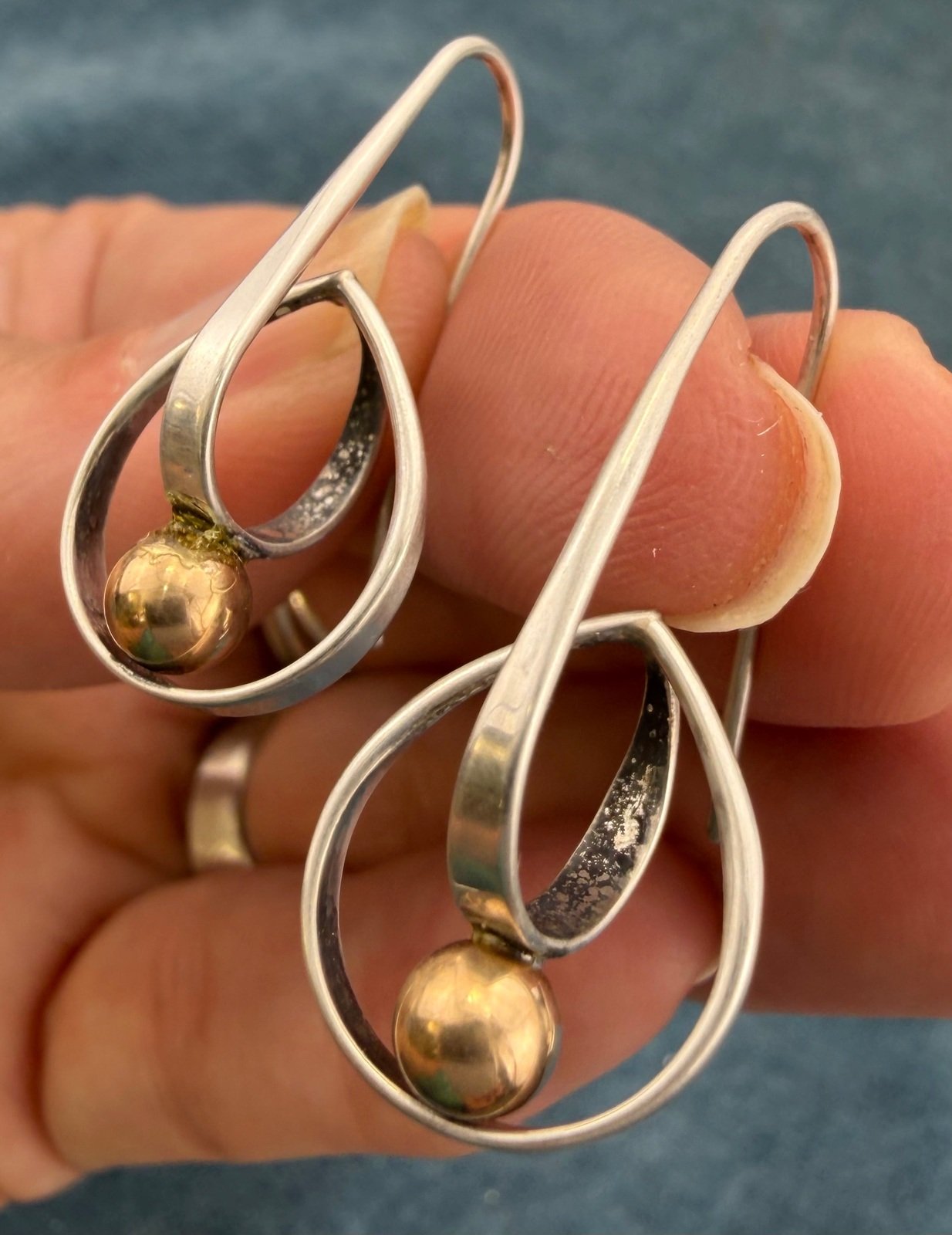 14k Yellow Gold & 925 ED LEVIN Twisted Hoop Ball Earrings. Modernist