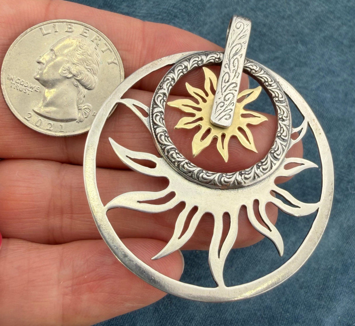 14k Yellow Gold & 925 Sunbursts Circle Pendant. 2" + 12g. Spins *Video*