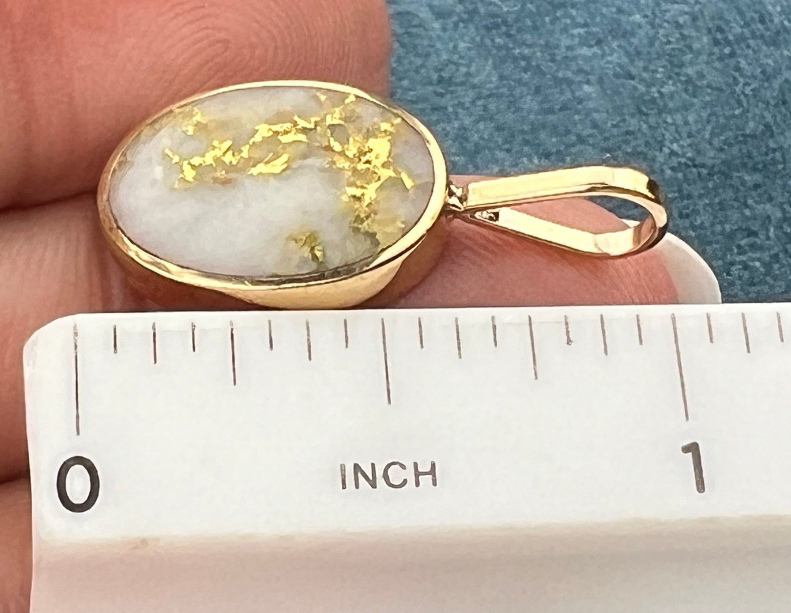 14k Yellow Gold ALASKAN Gold in Quartz Oval Disk Pendant. L