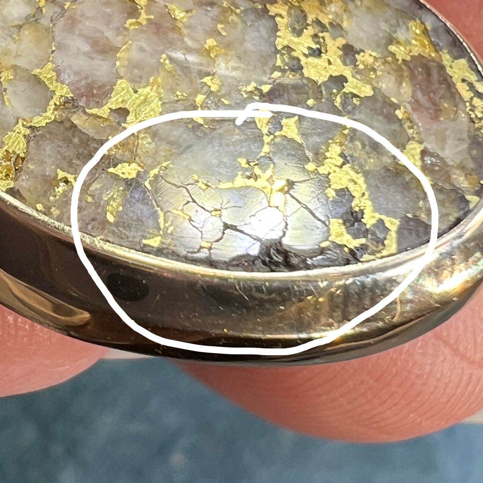 14k Yellow Gold ALASKAN Gold in Quartz Oval Disk Pendant. N-S
