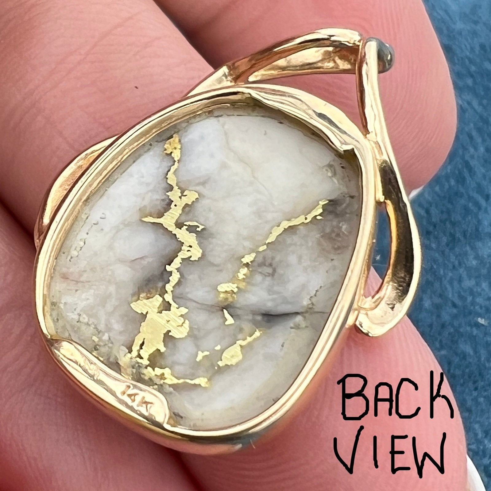 14k Yellow Gold ALASKAN Gold-in-Quartz Pendant. 1.1" Large