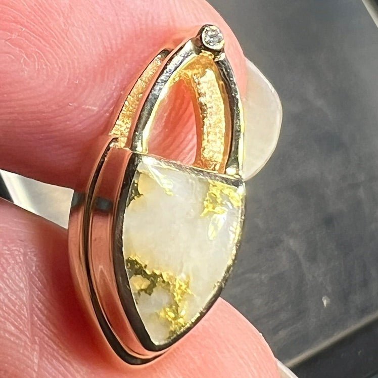 14k Yellow Gold ALASKAN Gold-in-Quartz Pendant w Diamond. 2/3"