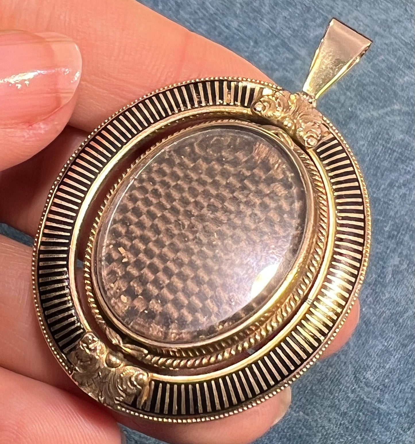 10k at least Yellow Gold ALASKAN Gold in Quartz Spinner Pendant. 2" + 15g *Video*