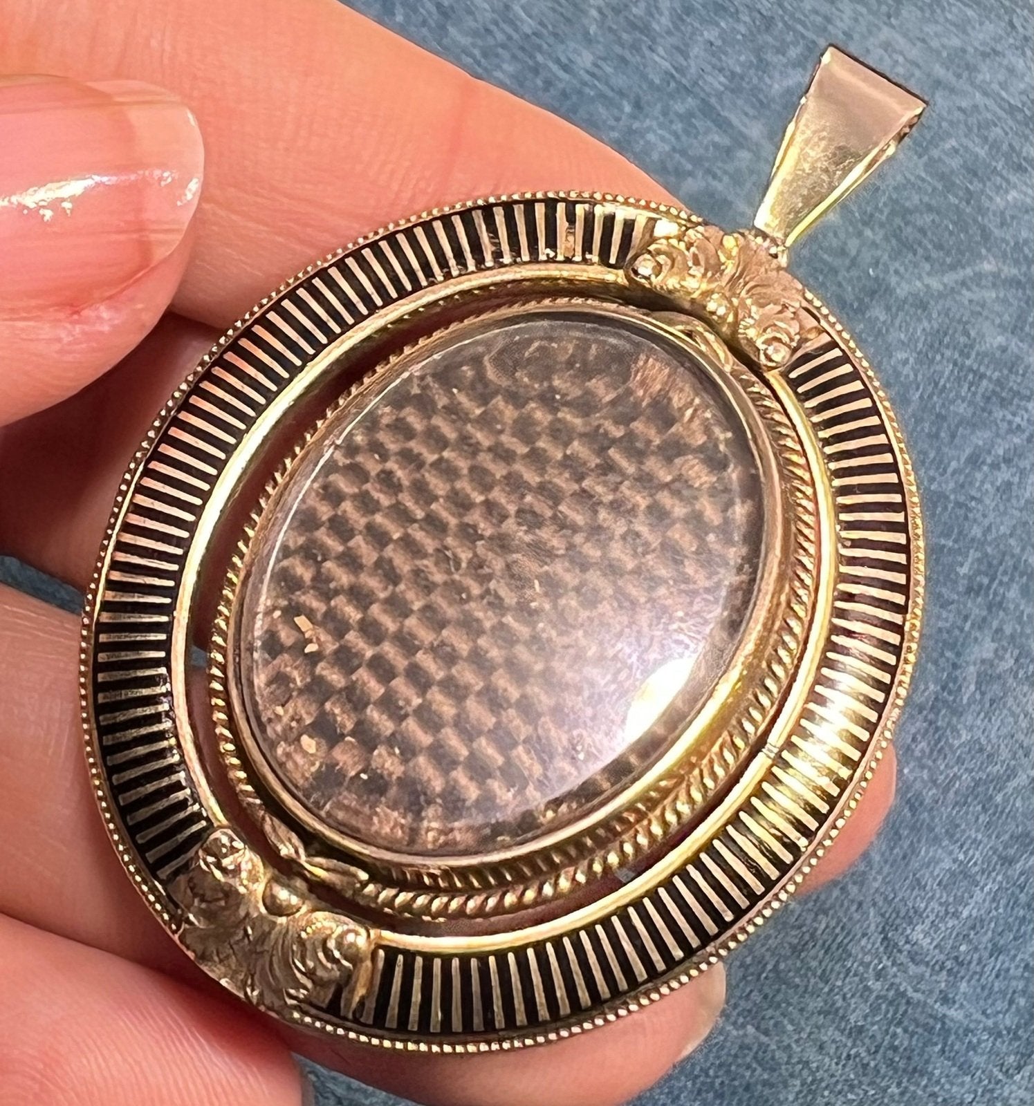 10k at least Yellow Gold ALASKAN Gold in Quartz Spinner Pendant. 2" + 15g *Video*