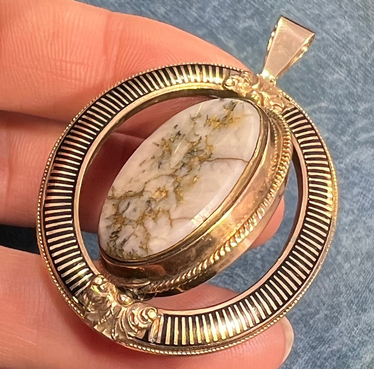 10k at least Yellow Gold ALASKAN Gold in Quartz Spinner Pendant. 2" + 15g *Video*