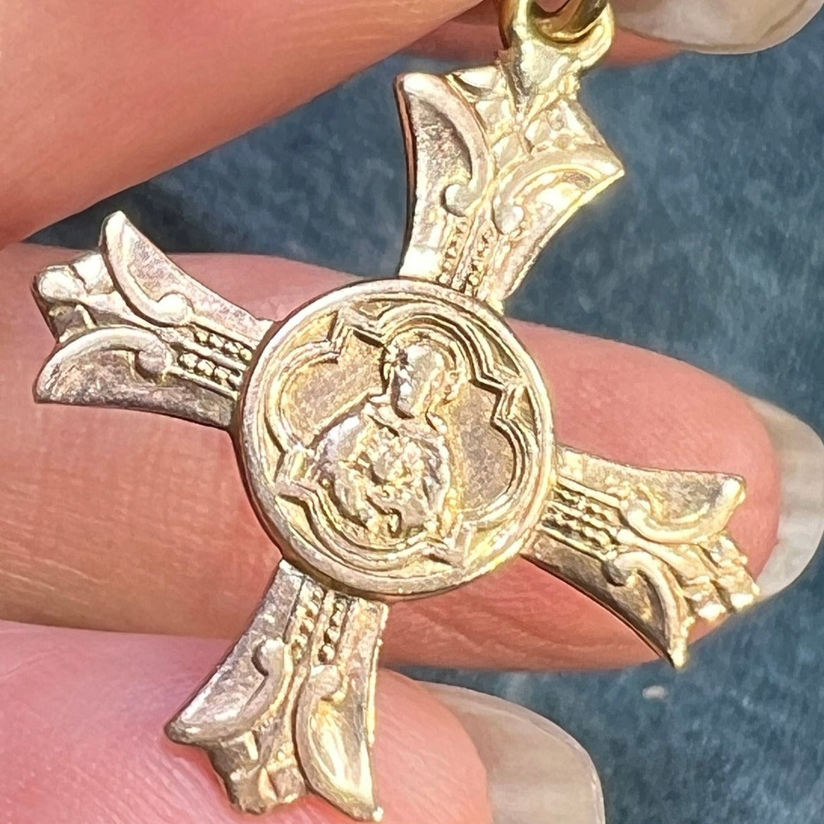 14k Yellow Gold Antique Cross Pendant. Apostles of Prayer