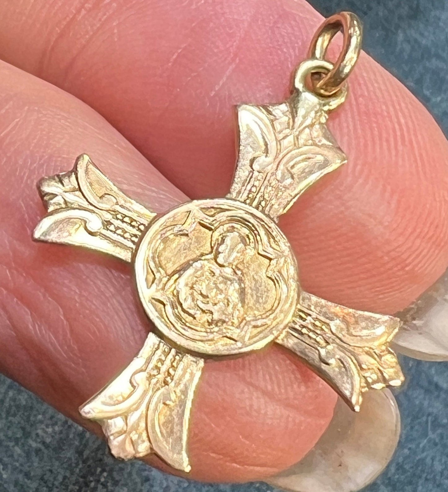 14k Yellow Gold Antique Cross Pendant. Apostles of Prayer