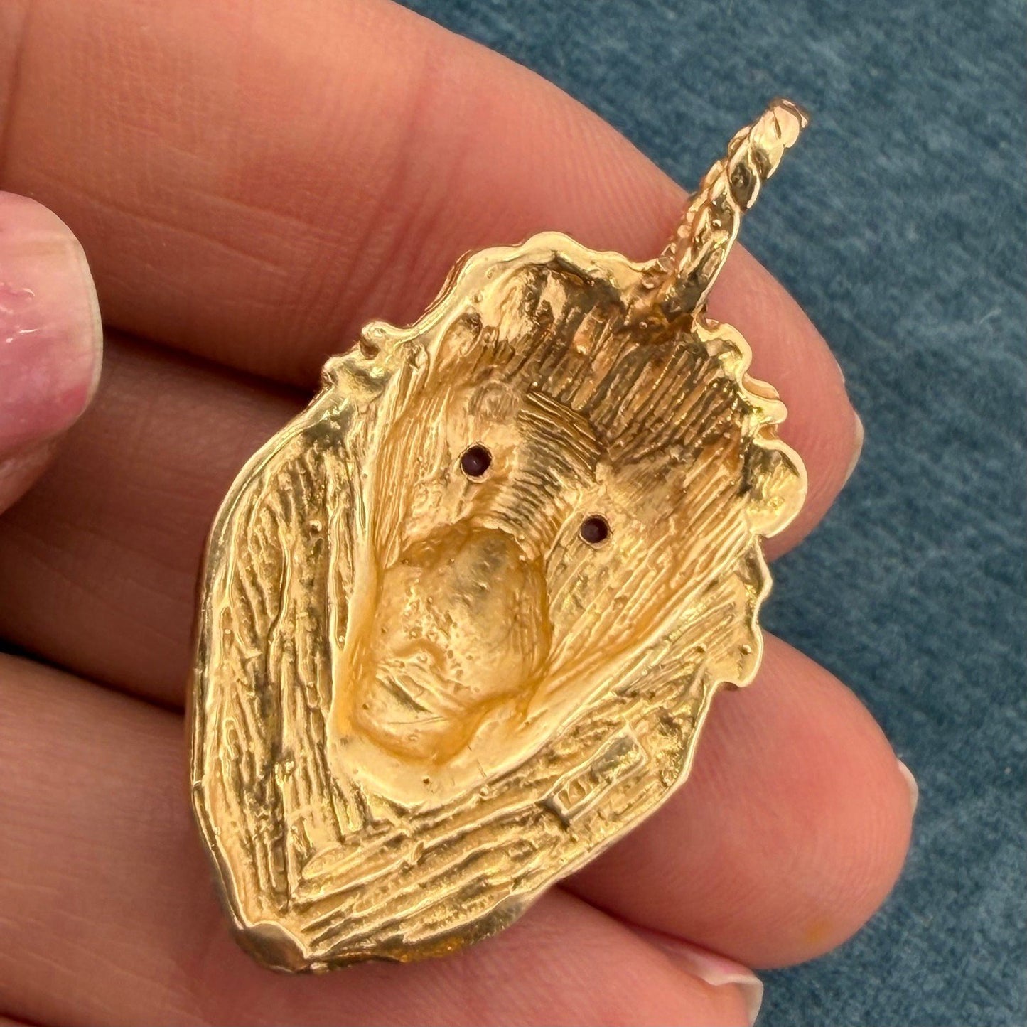 14k Yellow Gold Antique LION Aslan Pendant w Ruby Eyes. 1.5" *Video*